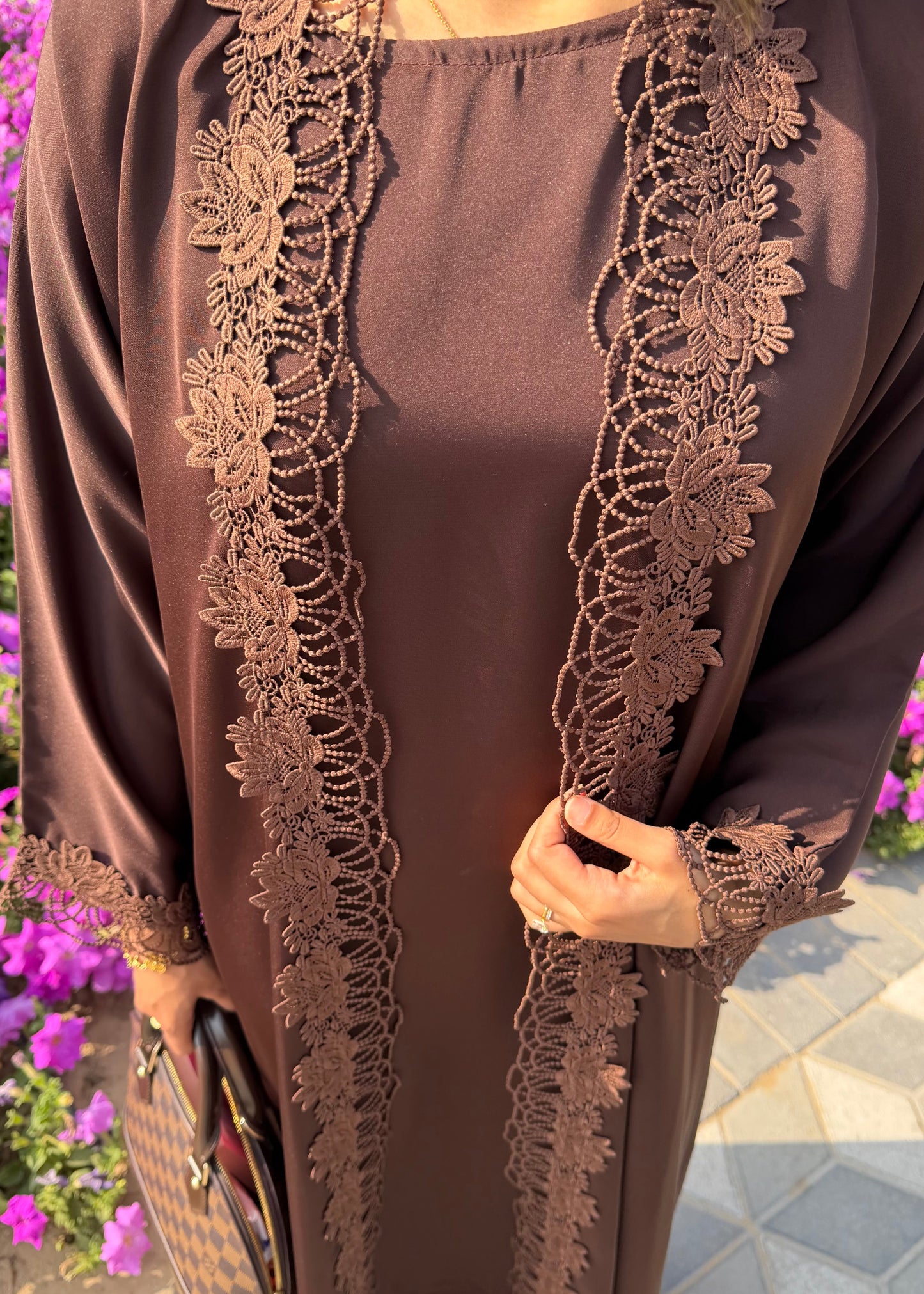 Avara - Brown