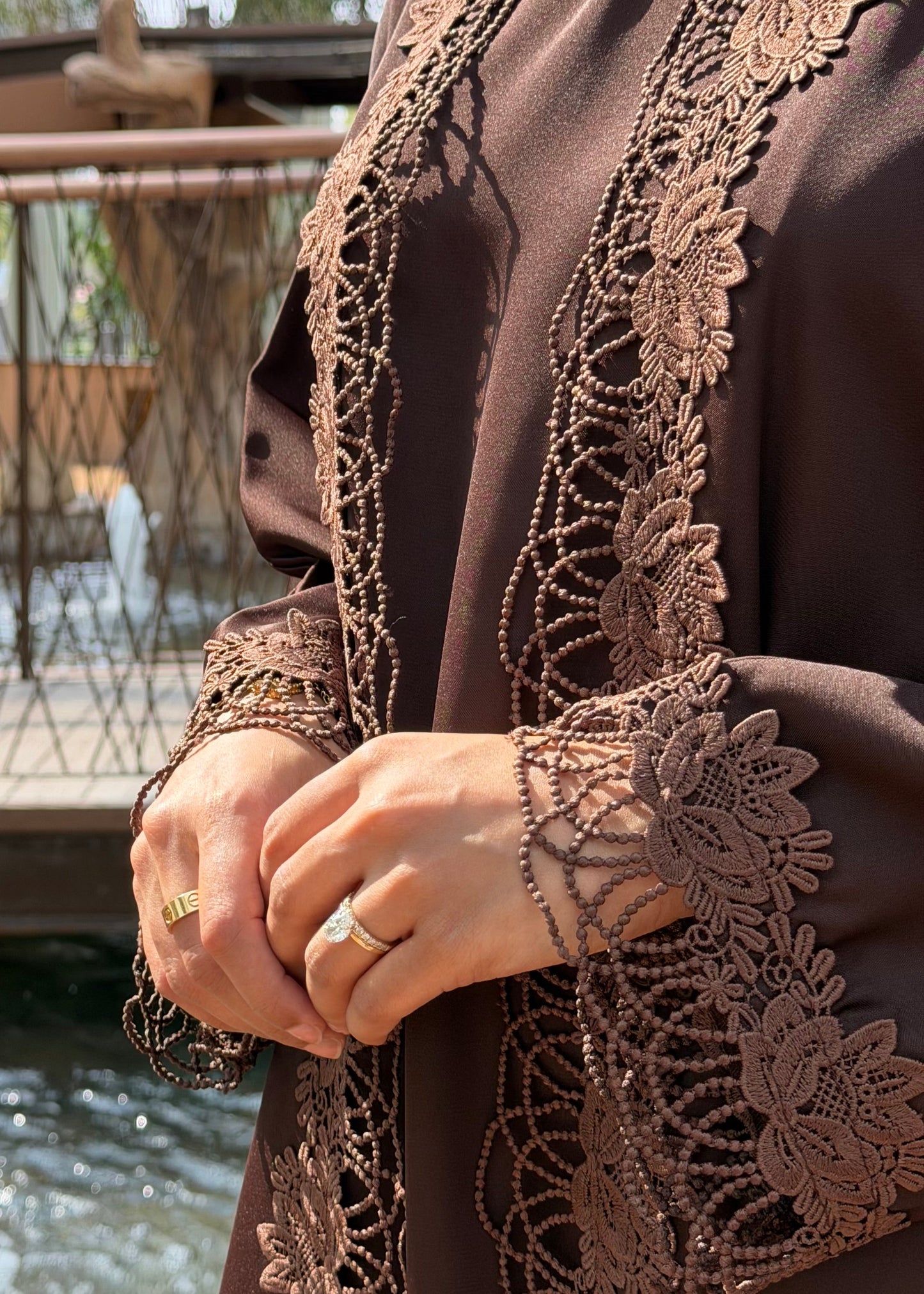 Avara - Brown
