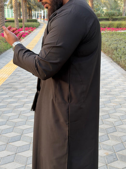Qasr - Black