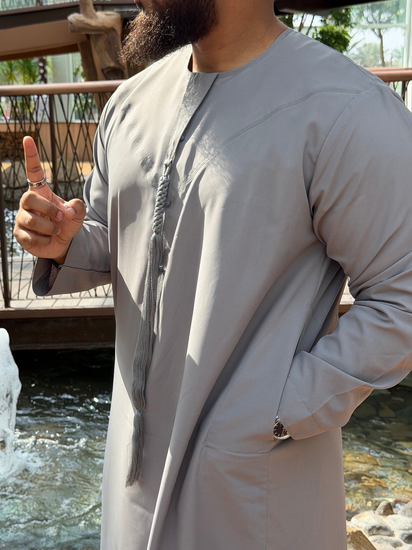 Qasr - Ice Grey